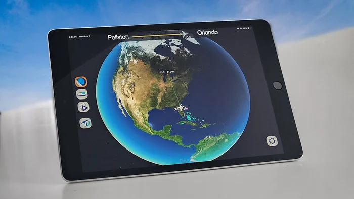 Robin app globe view showing the aircraft position and great circle route